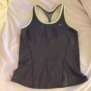 Nike Built-in Bra Tank